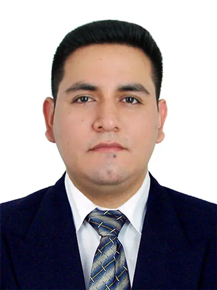 Alejandro Ccarhuas L., Analista de sistemas, área operaciones de Techos Corporativos